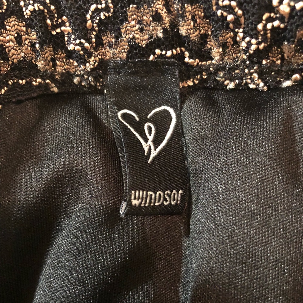 Adorable sweetheart neckline mini dress ๐๐ - Picture 6 of 6